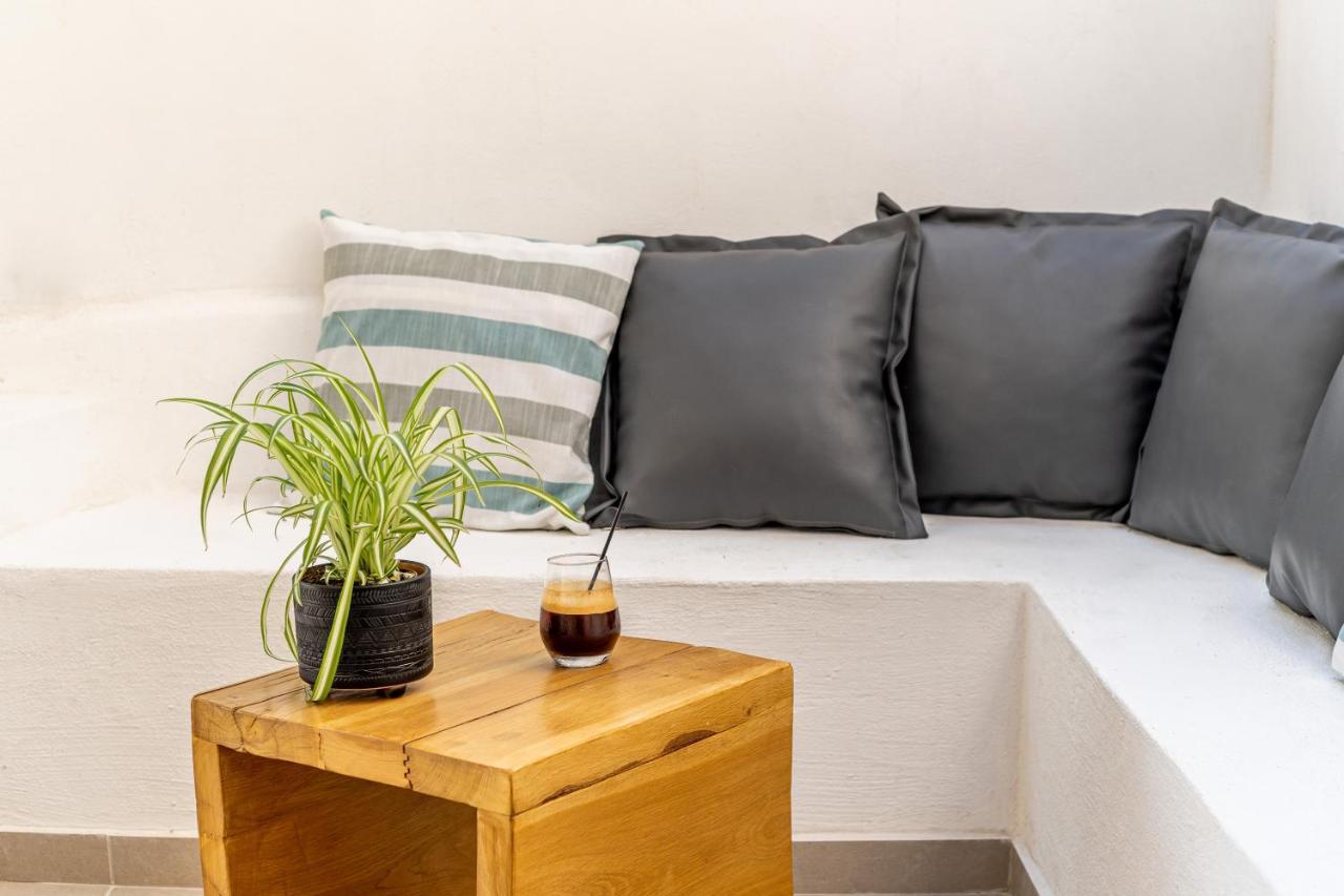 Amer Suites Fira  Eksteriør billede